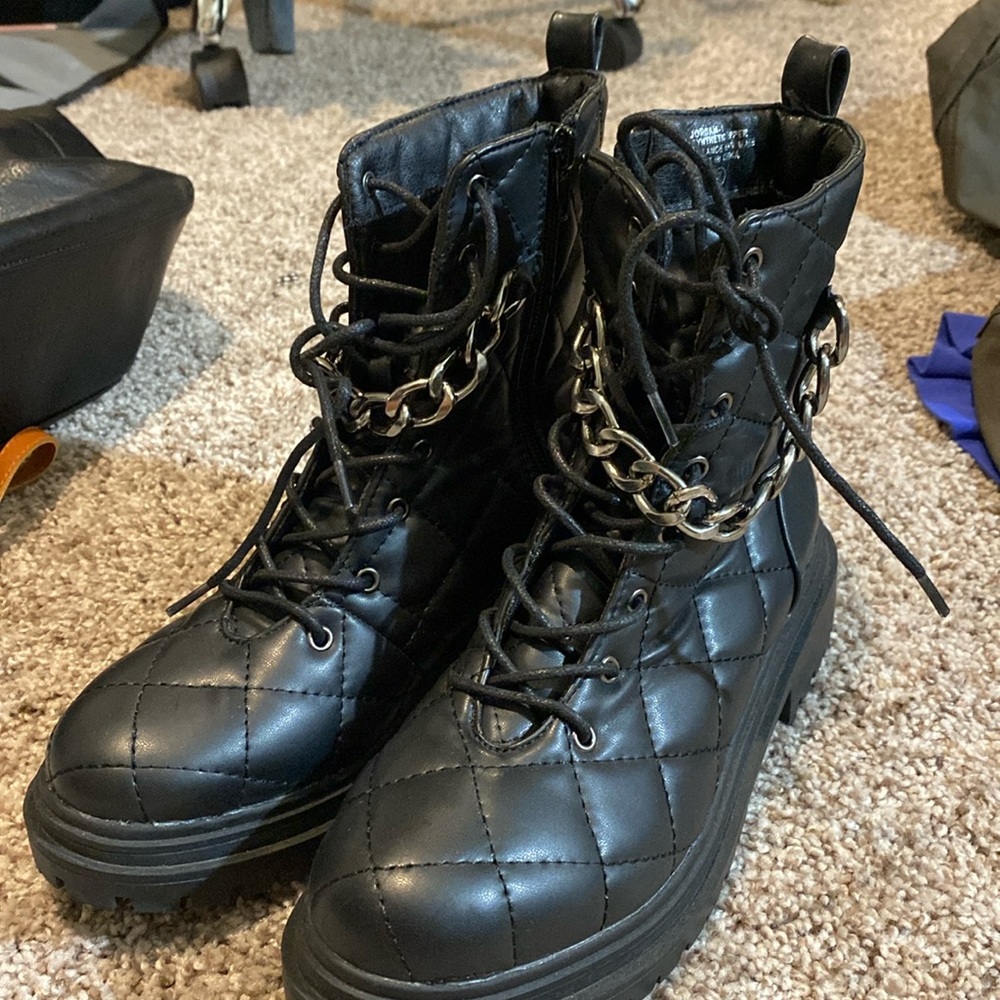 ***MOVING SALE*** Chic combat boots Make ANY offer